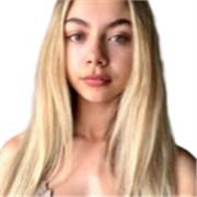 Tengo nivel alto en lengua castellana y literatura y es mi lengua nativa